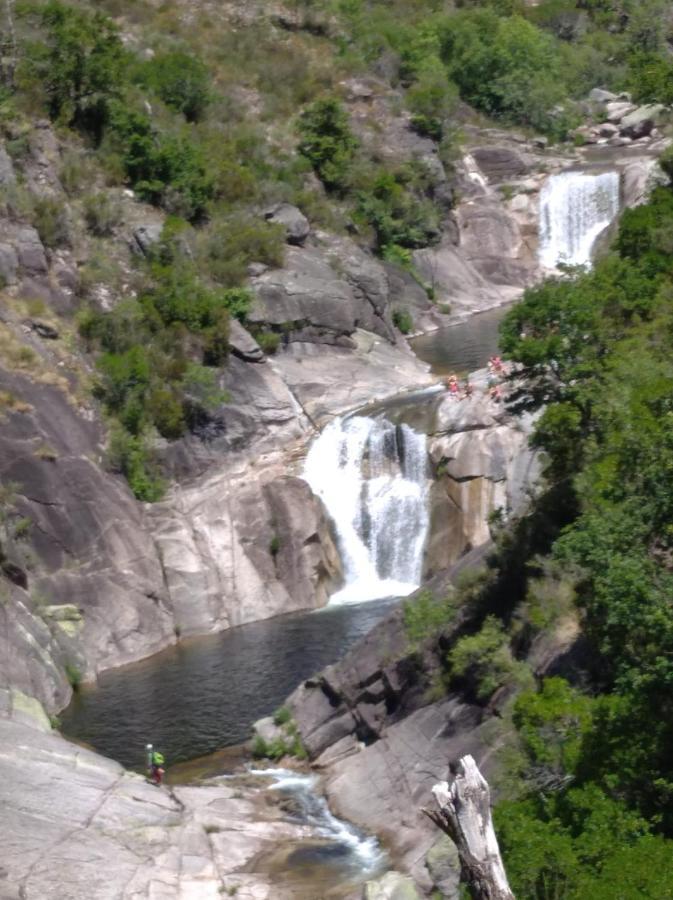 Affittacamere Casa MiraXurés con vistas a la Sierra del Xurés Ourense Esterno foto