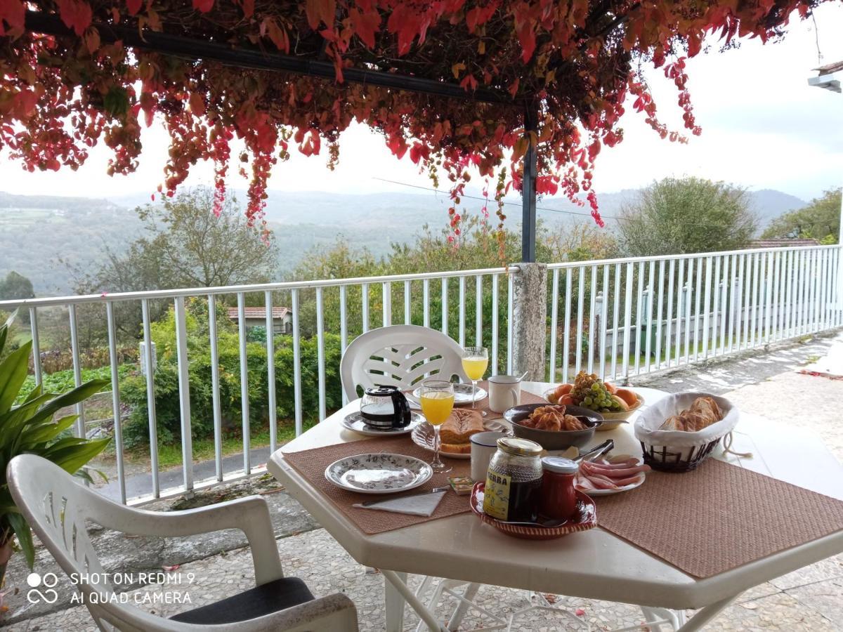 Affittacamere Casa MiraXurés con vistas a la Sierra del Xurés Ourense Esterno foto