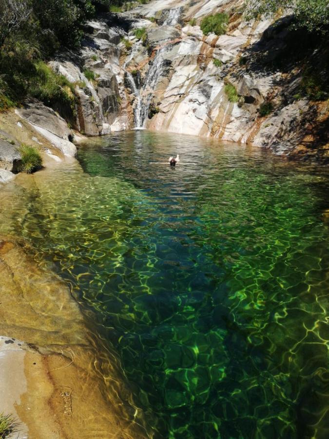 Affittacamere Casa MiraXurés con vistas a la Sierra del Xurés Ourense Esterno foto